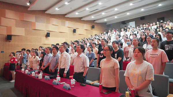 CC网投新入职员工宣誓词