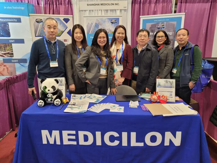 2-CC网投团队在本次聚会与新老朋侪再次相聚一堂，，助力全球新药研发企业的产品开发.jpg