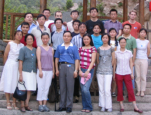 2004 CC网投在上海建设.jpg